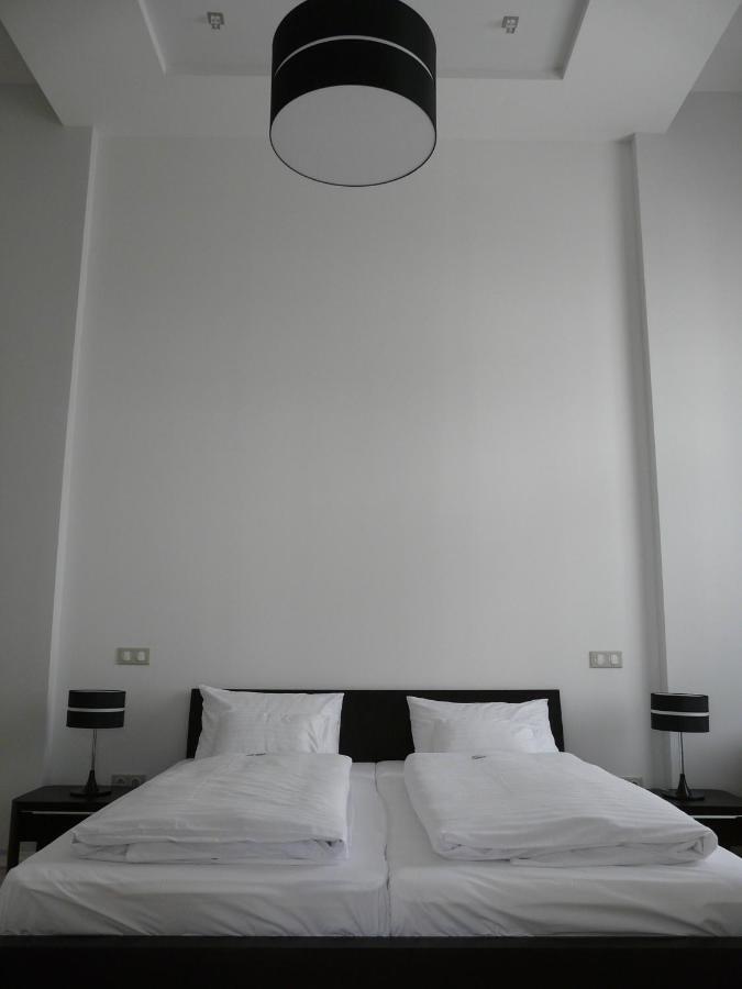 Soleil Apartman Szeged Værelse billede